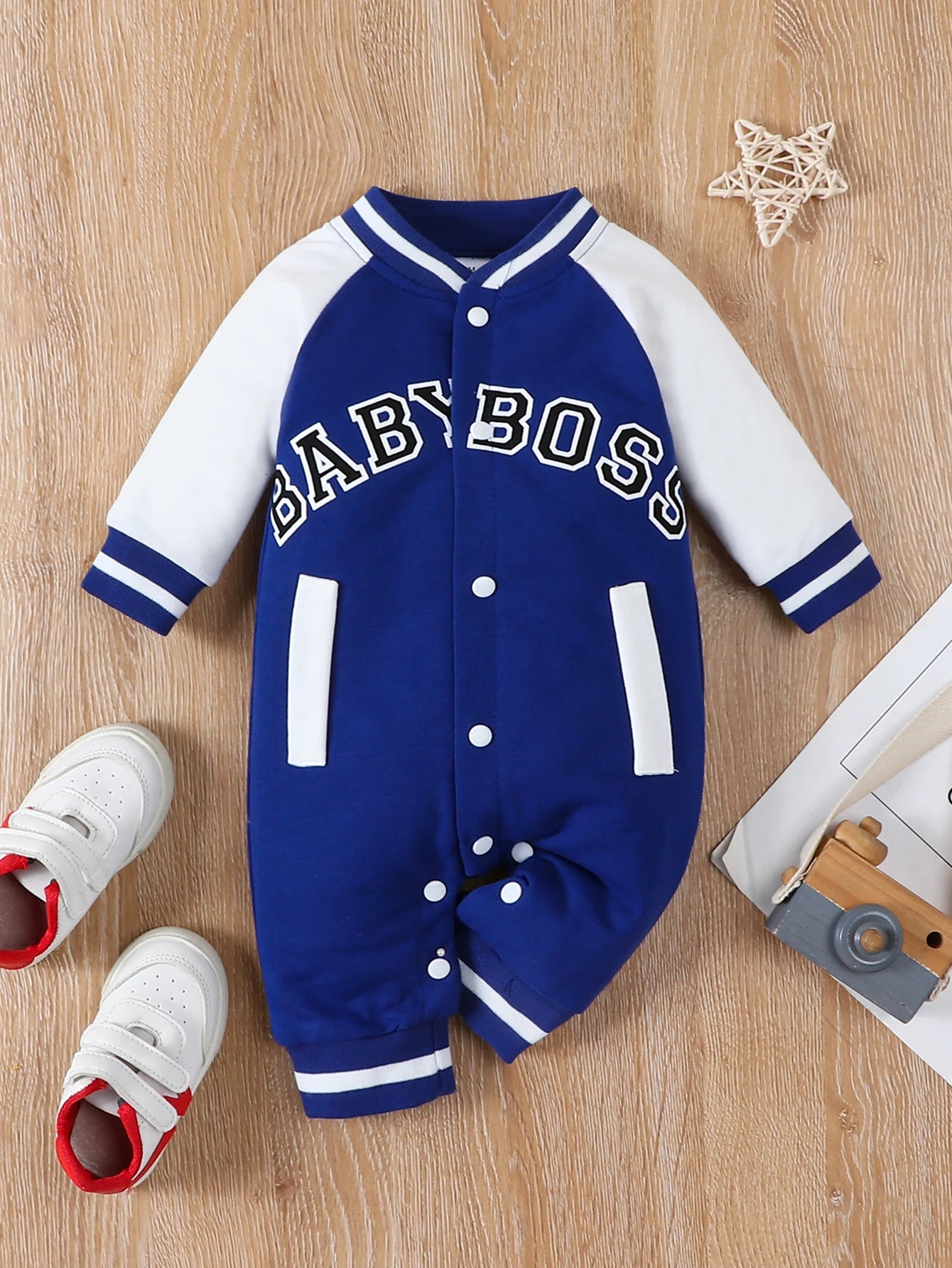 Fashionable letter printed black long sleeved round neck baby boy jumpsuit